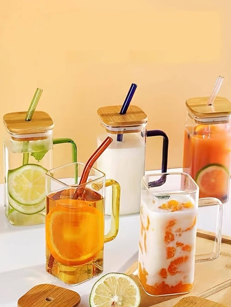 Square glass with Straw and lid